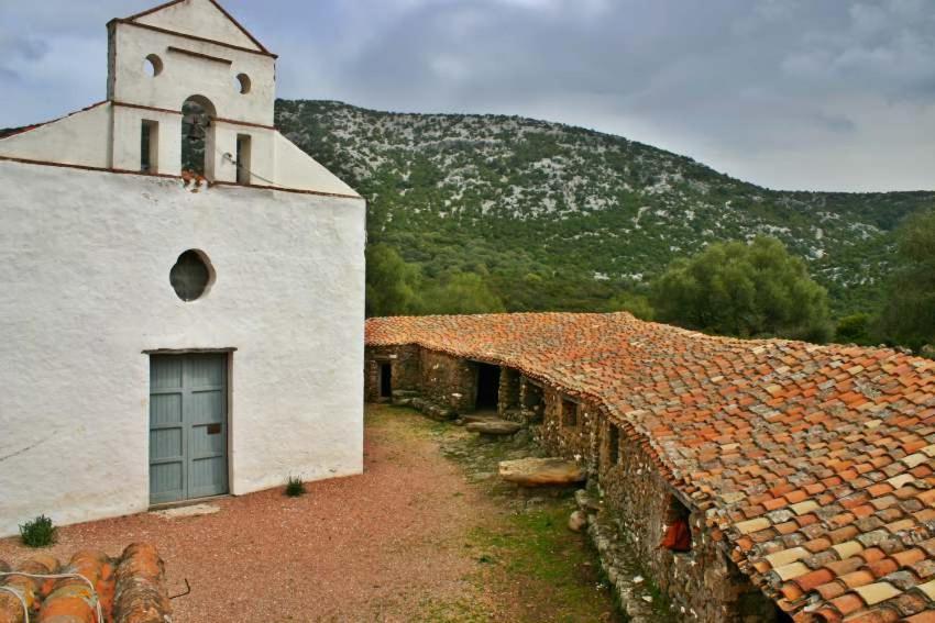 B&B Sa Clarera Baunei Exterior foto